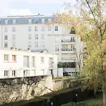 Stay In 2 At The Heart Of Paris Near The Pantheon